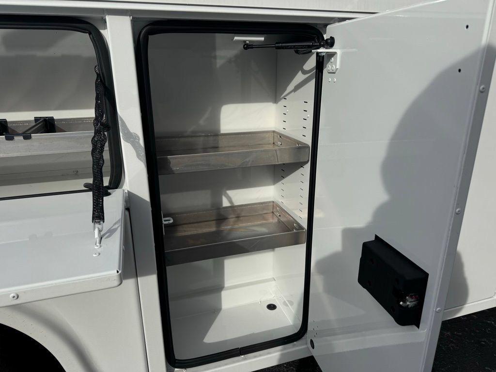 New 2026 Ford E-350 and Econoline 350 Super Duty w/ Interior Upgrade Package RWD image 12