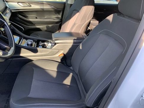 Certified 2022 Jeep Grand Cherokee L Laredo w/ Luxury Tech Group I AWD/4WD image 15