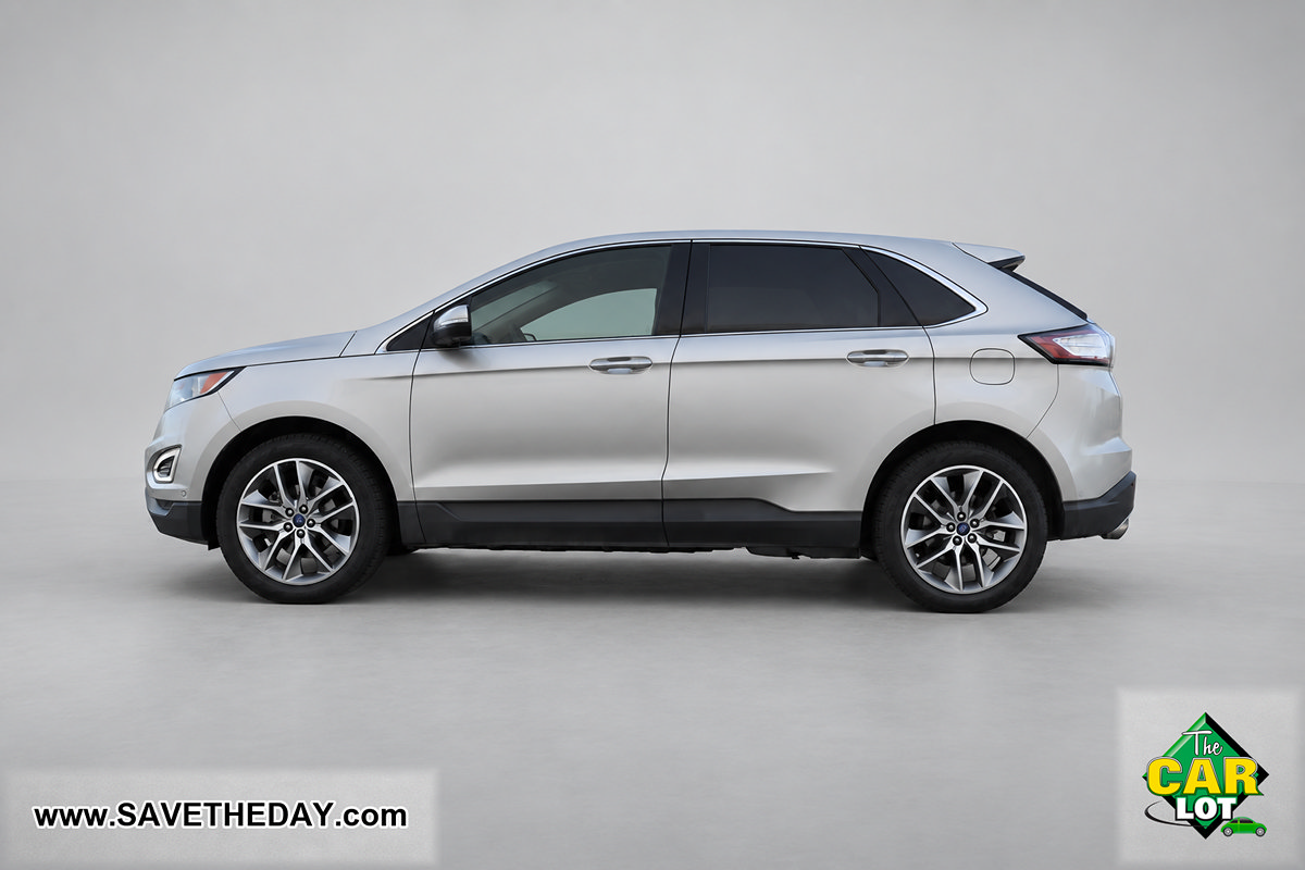 Used 2018 Ford Edge Titanium w/ Equipment Group 302A FWD image 5