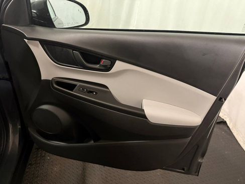 Used 2023 Hyundai Kona SEL image 30