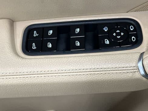 Used 2019 Porsche Cayenne AWD/4WD image 20