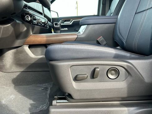 New 2026 Chevrolet Silverado 1500 High Country w/ Technology Package AWD/4WD image 29