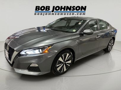 Used 2022 Nissan Altima 2.5 SV