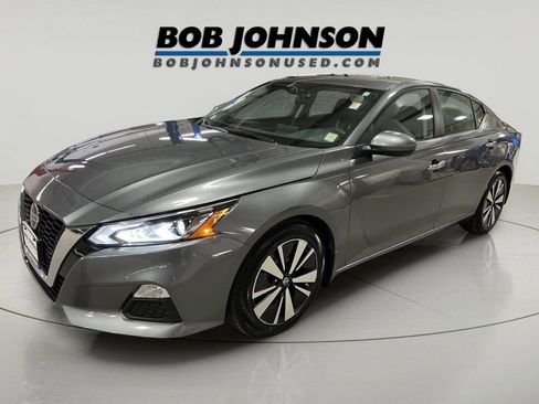 Used 2022 Nissan Altima 2.5 SV image 3
