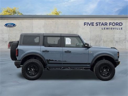 Certified 2024 Ford Bronco Wildtrak image 3