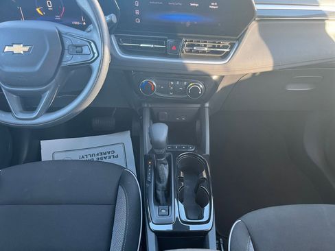 Used 2025 Chevrolet TrailBlazer LT image 40