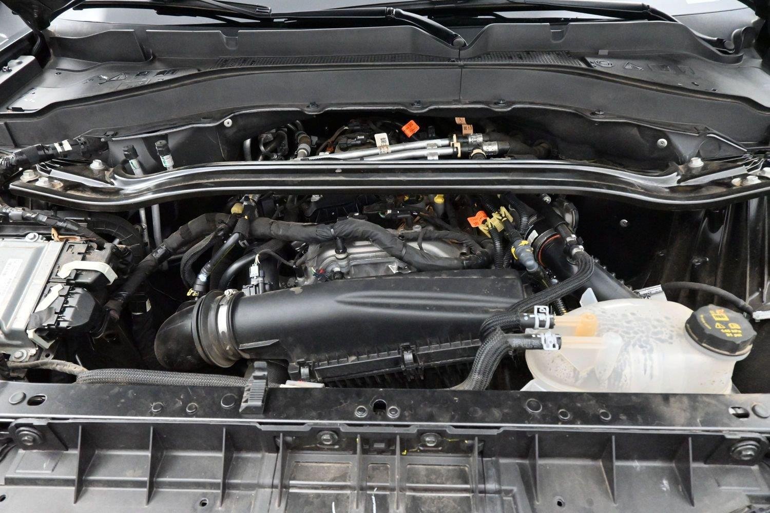 Used 2025 Ford Explorer ST-Line w/ Premium Package RWD image 36