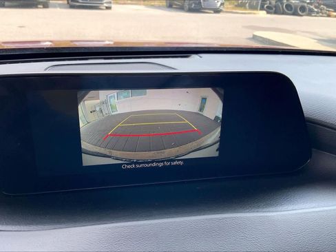 Used 2024 MAZDA MAZDA3 s image 29