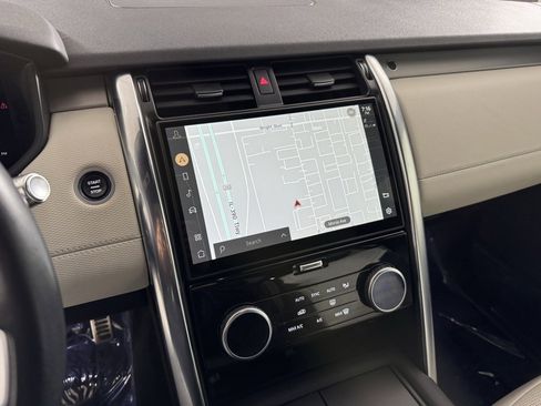 Used 2021 Land Rover Discovery S R-Dynamic image 23