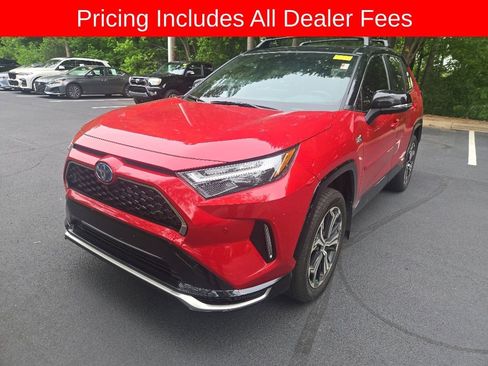 Used 2023 Toyota RAV4 XSE w/ Premium Package AWD/4WD image 18