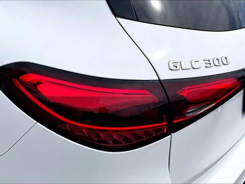 Certified 2023 Mercedes-Benz GLC 300 4MATIC image 28