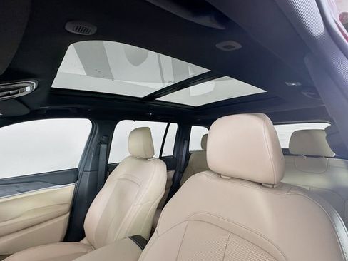 New 2025 Jeep Grand Cherokee Limited w/ Luxury Tech Group II image 26