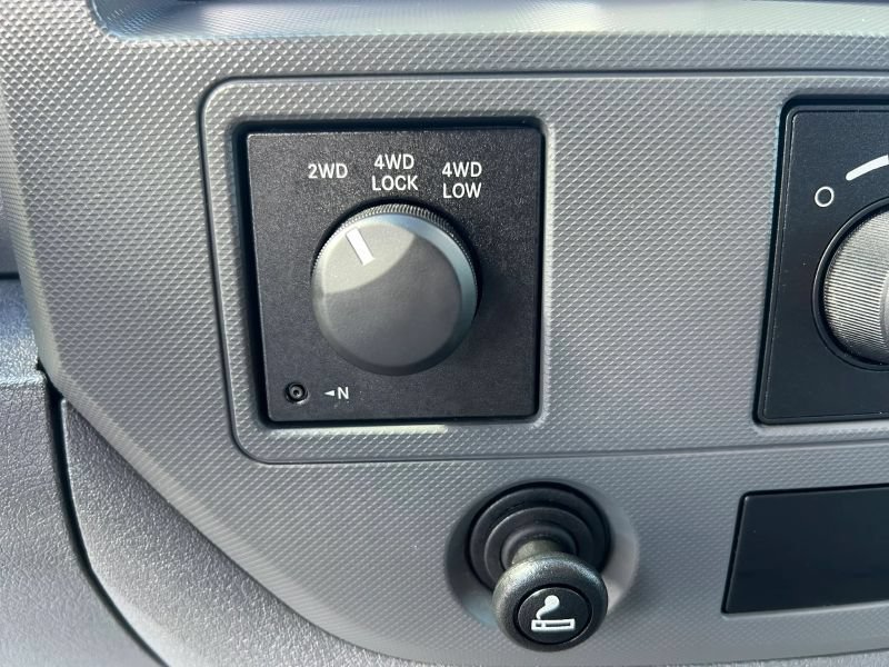 Used 2009 Dodge Ram 2500 Truck SLT w/ Popular Equipment Group AWD/4WD image 32