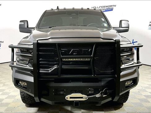 Used 2025 RAM 2500 Big Horn AWD/4WD image 2