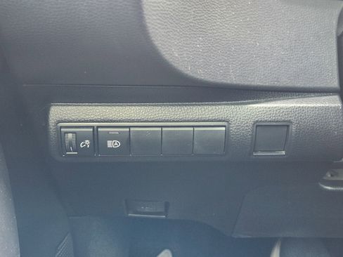 Used 2022 Toyota Corolla SE image 29