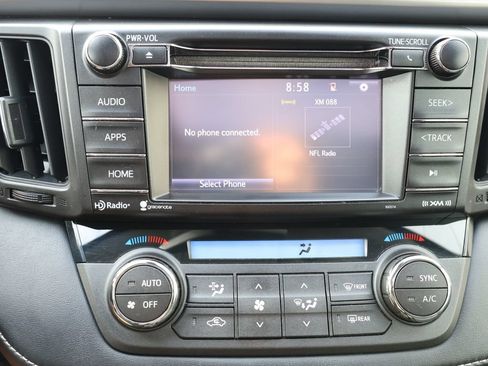 Used 2017 Toyota RAV4 XLE w/ Plus Special Value Package AWD/4WD image 20