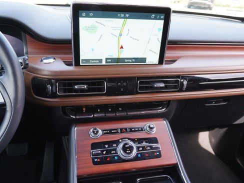 Used 2021 Lincoln Aviator Reserve w/ Equipment Group 201A image 18