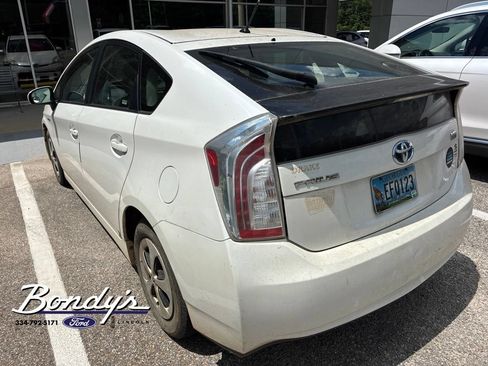 Used 2013 Toyota Prius Two FWD image 4