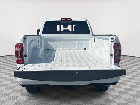 Used 2024 RAM 2500 Laramie AWD/4WD image 4
