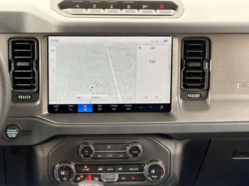 New 2025 Ford Bronco Badlands image 28