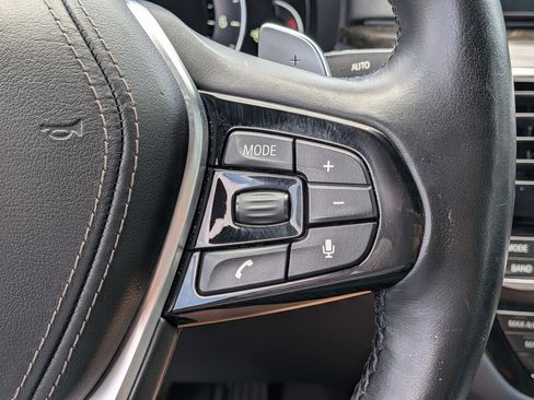 Used 2017 BMW 540i xDrive AWD/4WD image 26