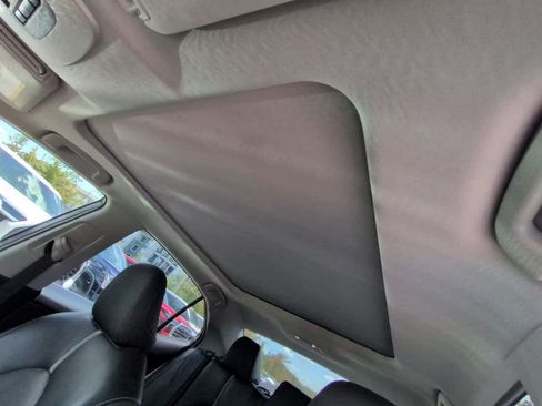 Certified 2018 Toyota Camry XSE FWD image 19