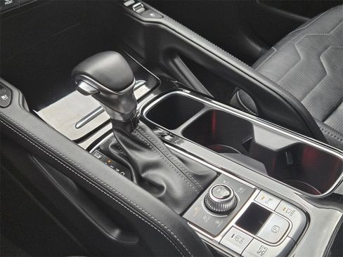 Certified 2022 Kia Telluride SX w/ SX Prestige Package image 9