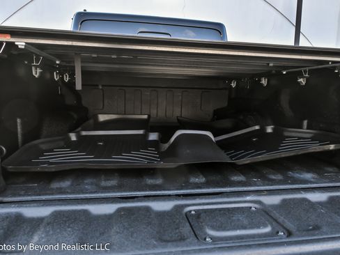 Used 2021 Jeep Gladiator Overland image 7