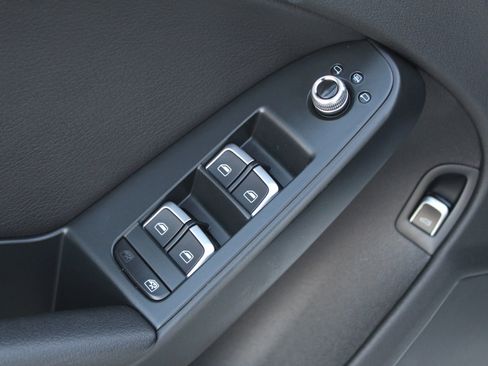 Used 2015 Audi A4 2.0T Premium w/ Audi MMI Navigation image 22