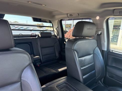 Used 2018 GMC Sierra 3500 Denali w/ Duramax Plus Package image 37