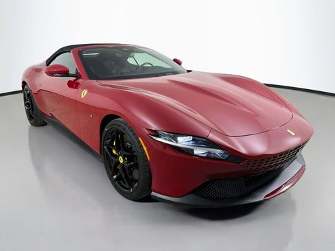Used 2025 Ferrari Roma Spider RWD image 3