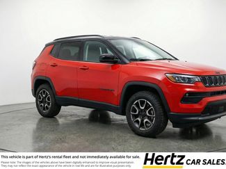 Used 2025 Jeep Compass Trailhawk video 1