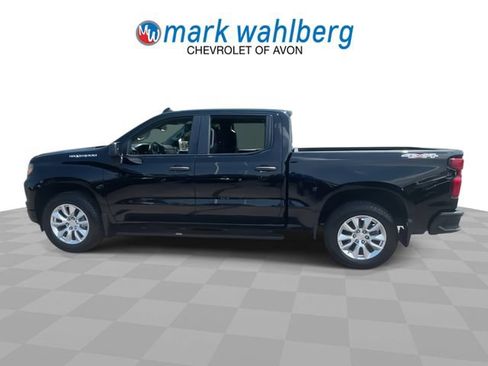 Used 2023 Chevrolet Silverado 1500 Custom AWD/4WD image 5
