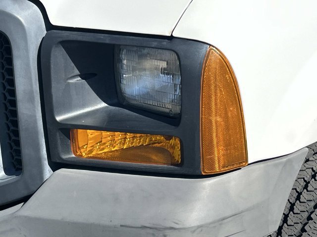 Used 2006 Ford F250 4x4 Regular Cab Super Duty image 9