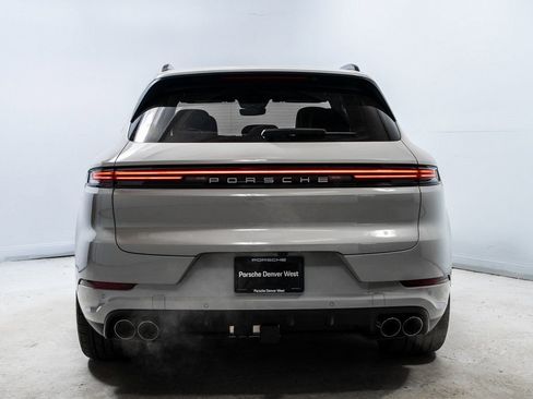 New 2026 Porsche Cayenne S image 6