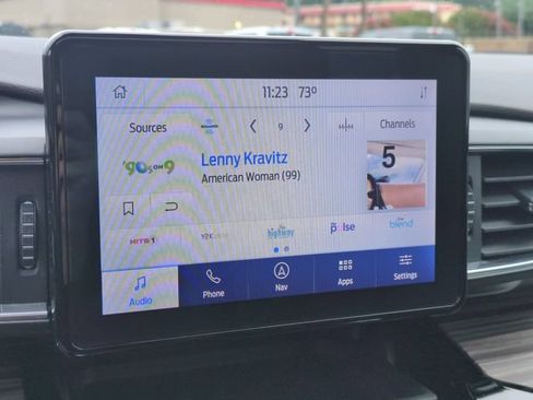 Used 2021 Ford Explorer Limited w/ Equipment Group 301A AWD/4WD image 22
