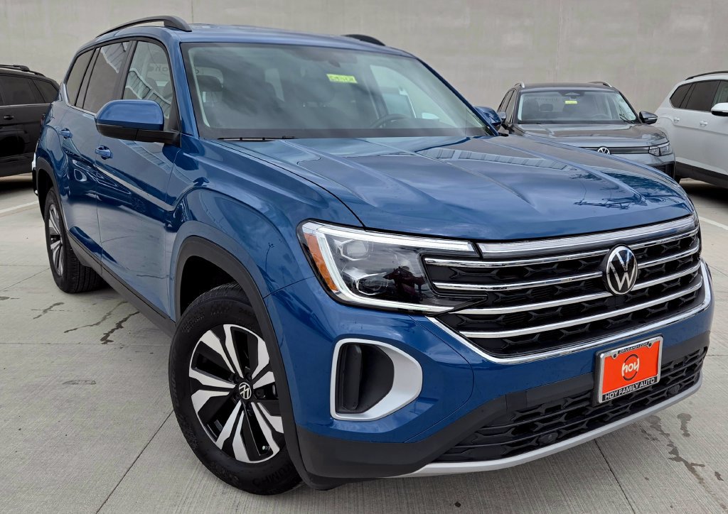 Certified 2026 Volkswagen Atlas SE FWD image 1