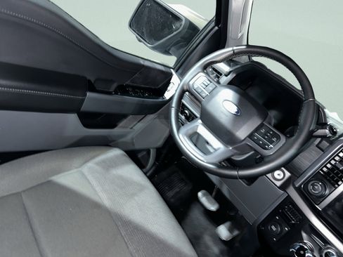 Used 2024 Ford F150 XLT image 21