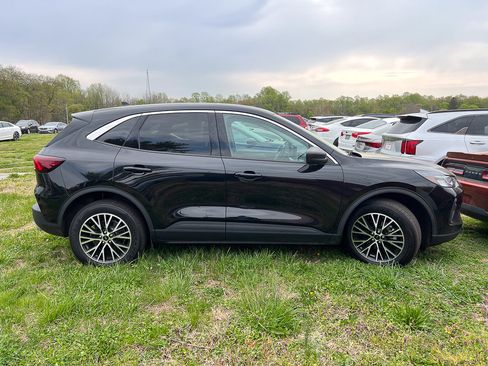 Used 2023 Ford Escape Active w/ Tech Pack #1 image 8