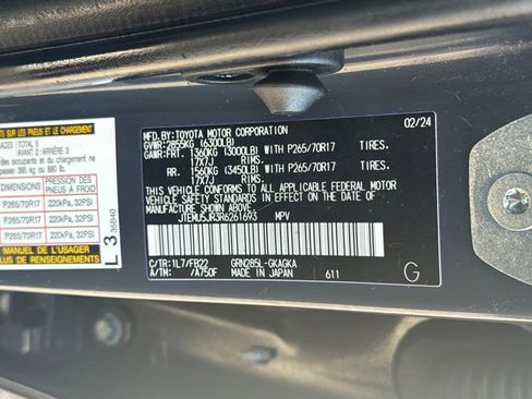 Used 2024 Toyota 4Runner SR5 image 44