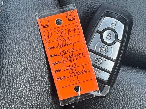 Used 2020 Ford Explorer XLT w/ Equipment Group 202A RWD image 12