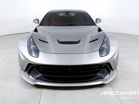 Used 2016 Ferrari F12 Berlinetta RWD image 4