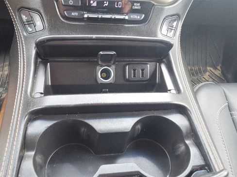 Used 2019 GMC Yukon Denali w/ Denali Ultimate Package image 35