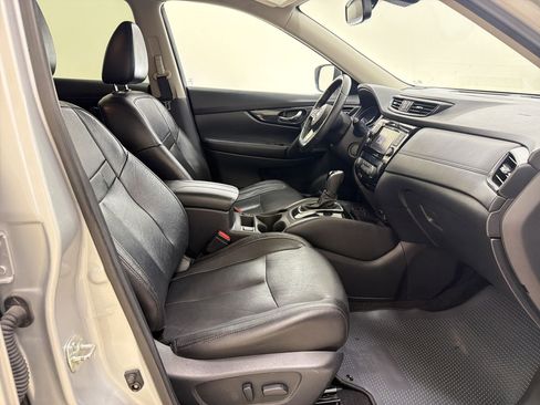 Used 2019 Nissan Rogue SL FWD image 29