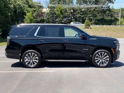 Used 2026 Chevrolet Tahoe High Country w/ Sun And Tow Package AWD/4WD image 7