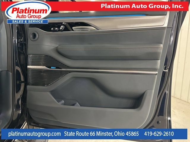 Used 2023 Jeep Grand Wagoneer L Series III w/ Rear Seat Video Group 1 AWD/4WD image 51
