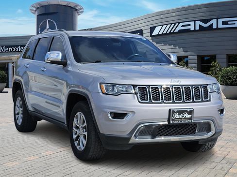 Used 2018 Jeep Grand Cherokee Limited image 2
