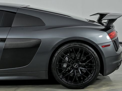 Used 2017 Audi R8 V10 plus AWD/4WD image 9
