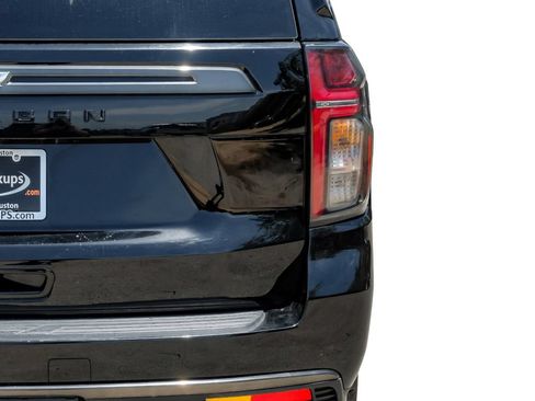 Used 2021 Chevrolet Suburban Z71 w/ Z71 Off-Road Package AWD/4WD image 53