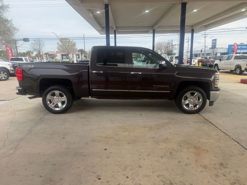 Used 2015 Chevrolet Silverado 1500 LTZ Z71 w/ LTZ Plus Package image 2